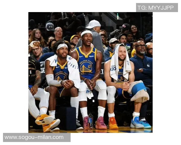 库里分享谷歌折叠手机广告幕后花絮巴特勒奇特造型意外现身引关注